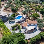 Fotini Kalivi In Raches Villa Skopelos