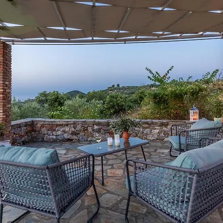 Willa Fotini Kalivi In Raches *