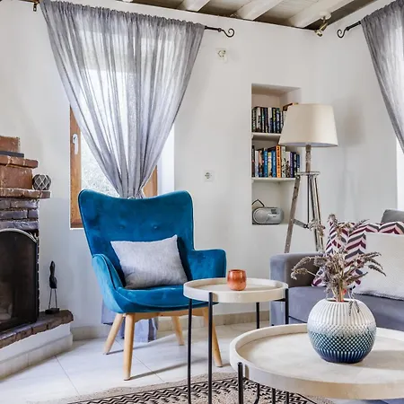 Fotini Kalivi In Raches *