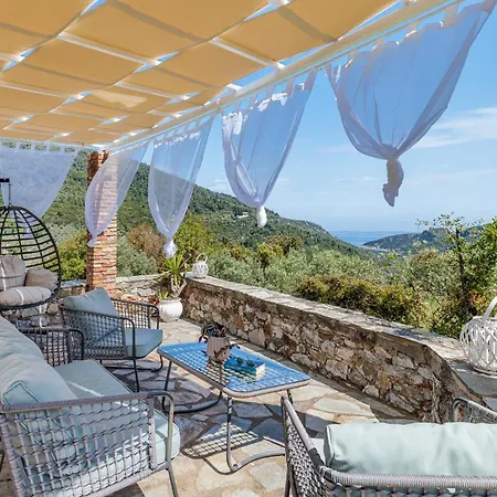 Fotini Kalivi In Raches Villa Skopelos