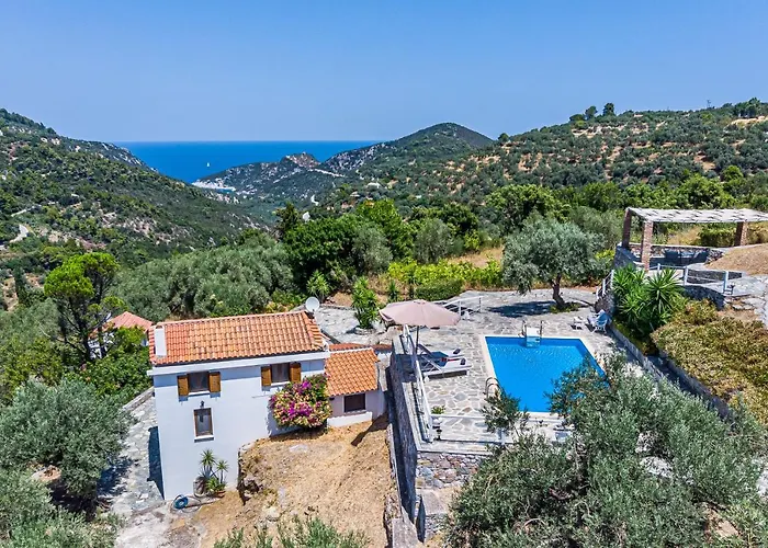 Fotini Kalivi In Raches Villa Skopelos