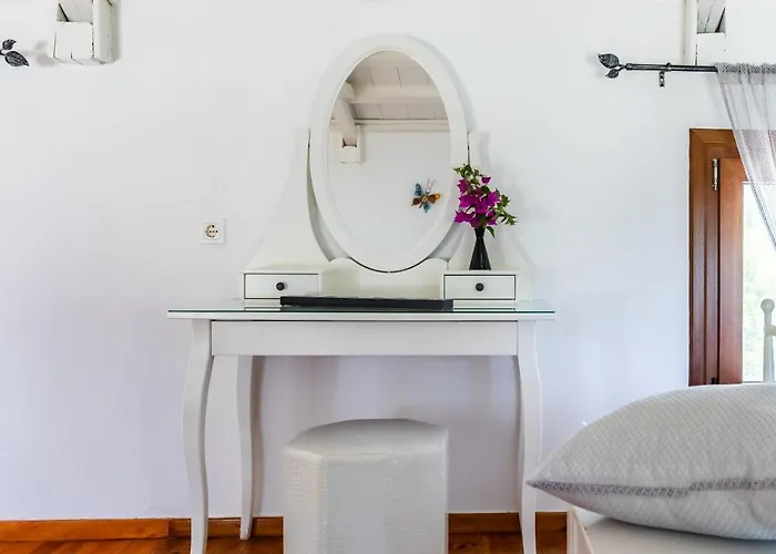 Fotini Kalivi In Raches * Szkópelosz