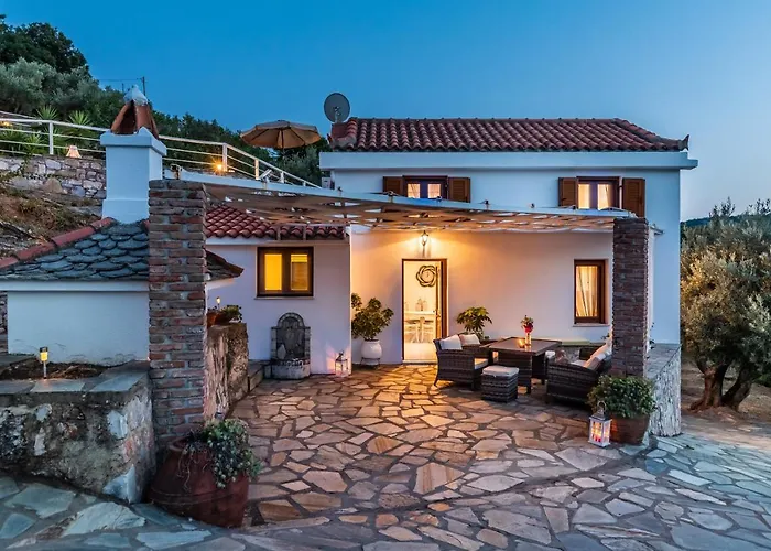 Fotini Kalivi In Raches Villa Skopelos