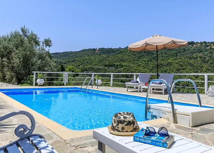 Fotini Kalivi In Raches Villa Skopelos