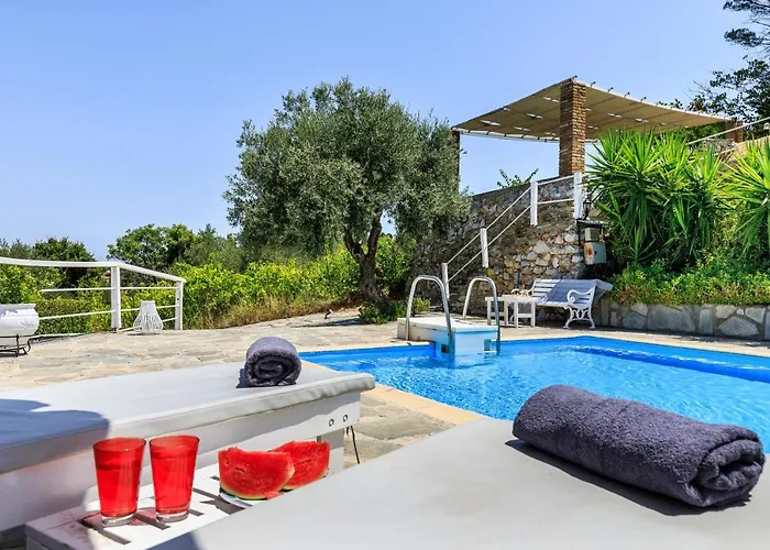 Fotini Kalivi In Raches *