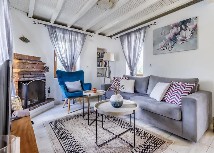 Fotini Kalivi In Raches *