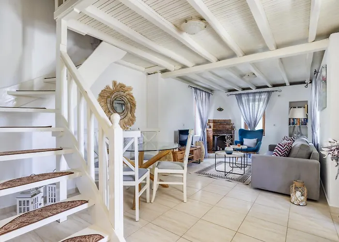 Fotini Kalivi In Raches *